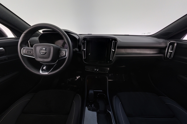 2023 Volvo C40 Recharge
