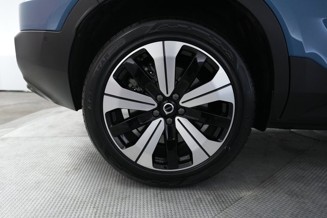 2023 Volvo C40 Recharge — photo 17 of 30