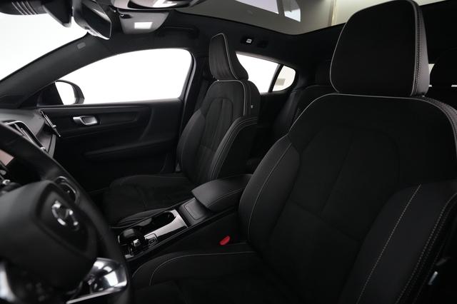 2023 Volvo C40 Recharge — photo 3 of 30