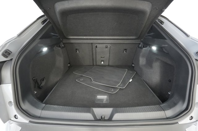2021 Volkswagen ID.4 — photo 16 of 20
