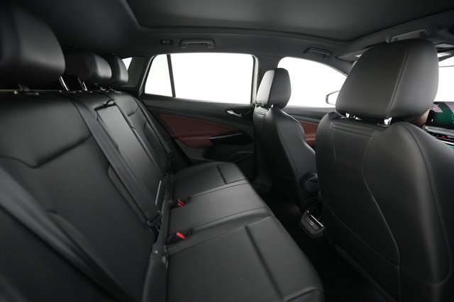 2021 Volkswagen ID.4 — photo 15 of 20