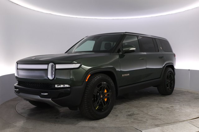 2023 Rivian R1S — VIN 7PDSGABA0PN005754