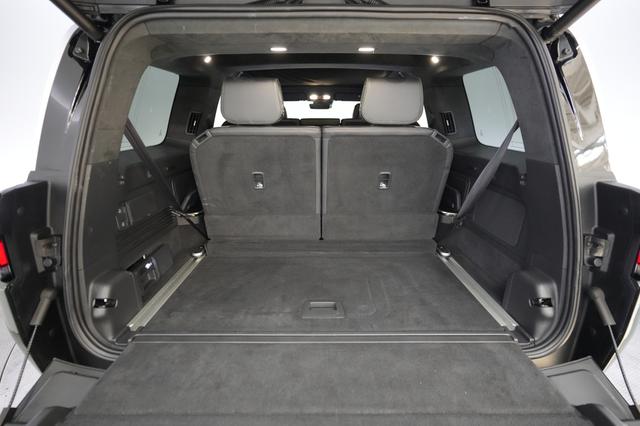 2023 Rivian R1S — photo 6 of 29