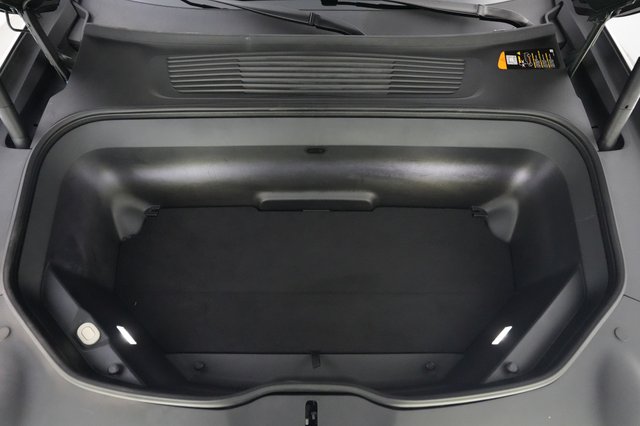 2023 Rivian R1S — photo 25 of 29
