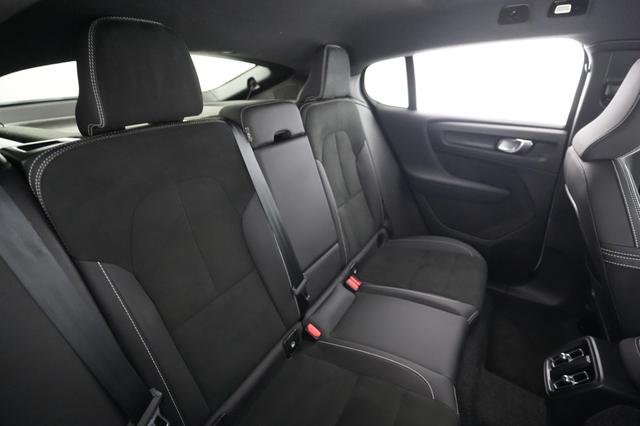 2023 Volvo C40 Recharge — photo 4 of 24