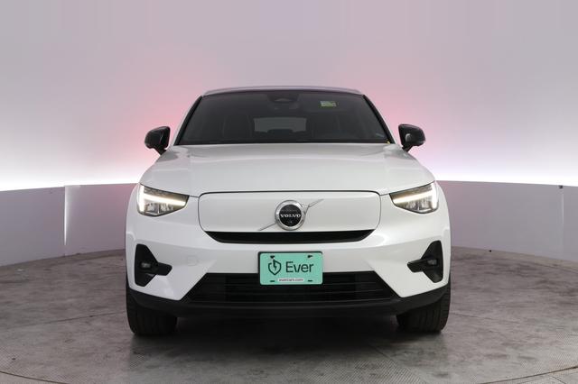 2023 Volvo C40 Recharge — photo 9 of 24