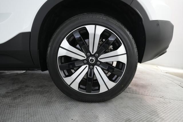 2023 Volvo C40 Recharge — photo 7 of 24