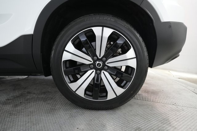 2023 Volvo C40 Recharge — photo 7 of 24