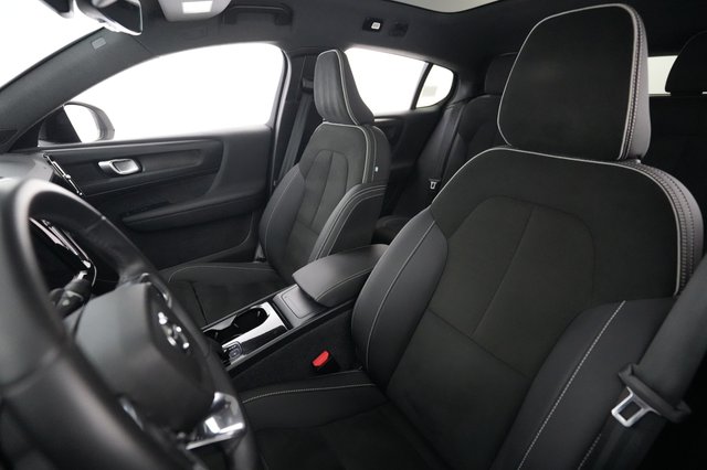 2023 Volvo C40 Recharge — photo 3 of 24
