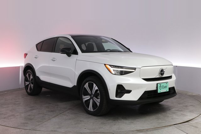 2023 Volvo C40 Recharge — photo 10 of 24