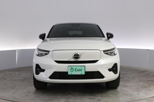 2023 Volvo C40 Recharge — photo 9 of 28