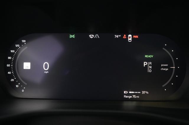 2023 Volvo C40 Recharge — photo 5 of 28