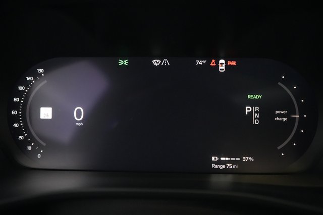 2023 Volvo C40 Recharge — photo 5 of 28