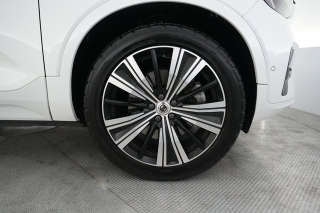 2023 Volvo C40 Recharge — photo 15 of 28