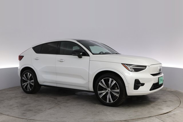 2023 Volvo C40 Recharge — photo 11 of 28