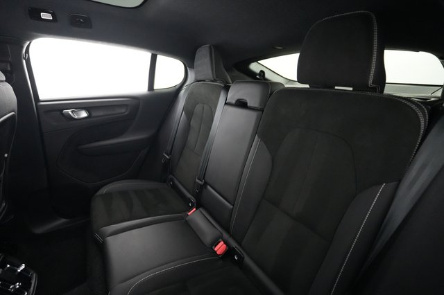 2023 Volvo C40 Recharge — photo 19 of 28