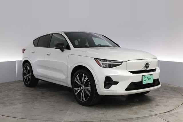2023 Volvo C40 Recharge — photo 10 of 28