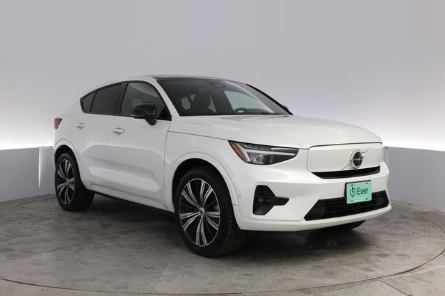 2023 Volvo C40 Recharge — photo 10 of 28