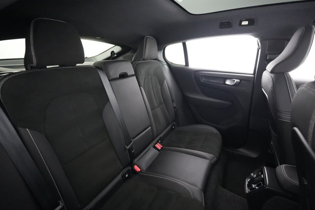2023 Volvo C40 Recharge — photo 4 of 28
