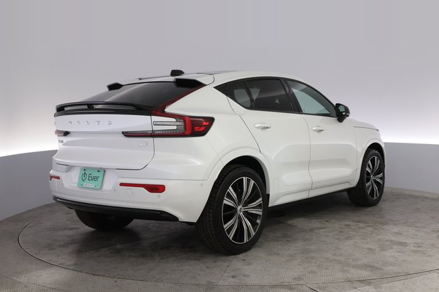 2023 Volvo C40 Recharge — photo 2 of 28