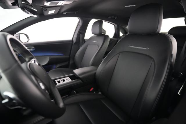 2023 Hyundai IONIQ 6 — photo 3 of 21