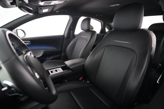 2023 Hyundai IONIQ 6 — photo 3 of 21