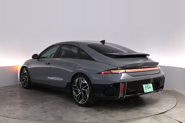 2023 Hyundai IONIQ 6 — photo 13 of 28