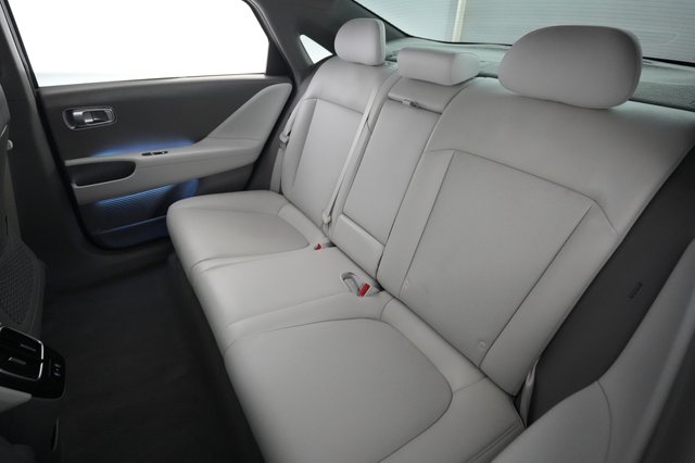 2023 Hyundai IONIQ 6 — photo 19 of 28