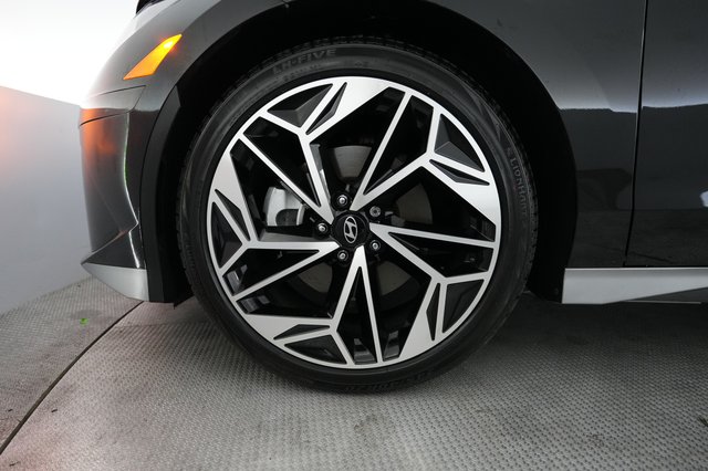 2024 Hyundai IONIQ 6 — photo 15 of 23