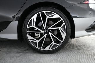 2024 Hyundai IONIQ 6 — photo 7 of 23
