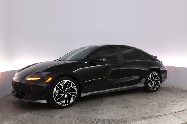 2024 Hyundai IONIQ 6 — photo 14 of 23