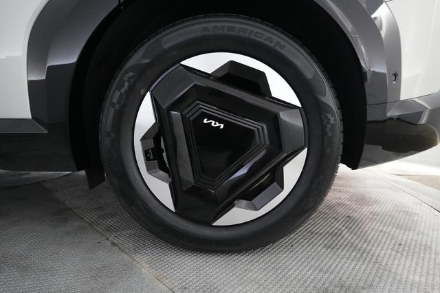 2024 Kia EV9 — photo 7 of 30