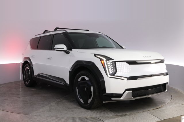 2024 Kia EV9 — photo 10 of 26
