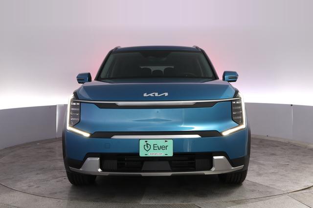 2024 Kia EV9 — photo 9 of 23