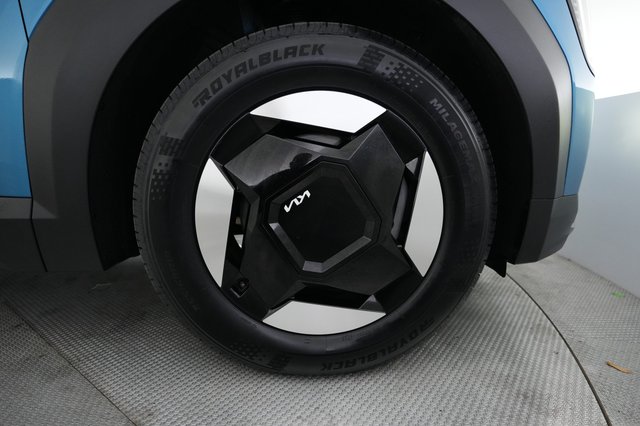 2024 Kia EV9 — photo 16 of 23