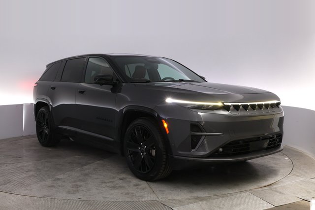2024 Jeep Wagoneer S — photo 10 of 31