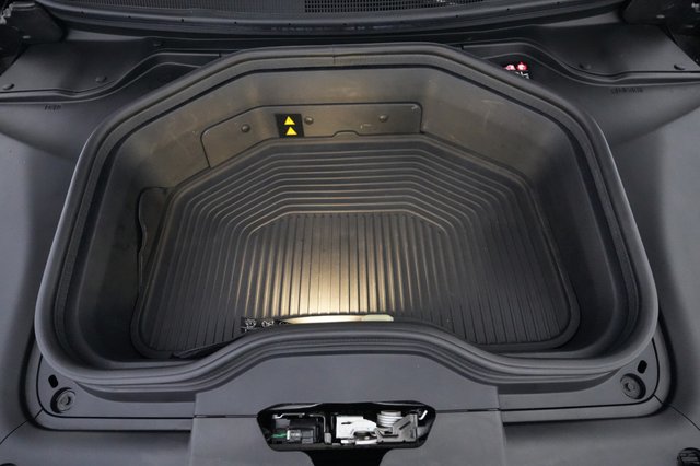 2024 Jeep Wagoneer S — photo 23 of 31