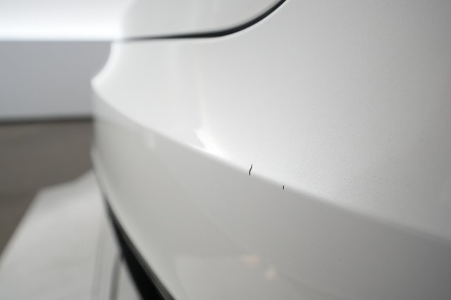 2022 Tesla Model S — photo 17 of 23