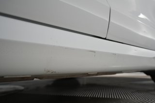 2022 Tesla Model S — photo 21 of 23
