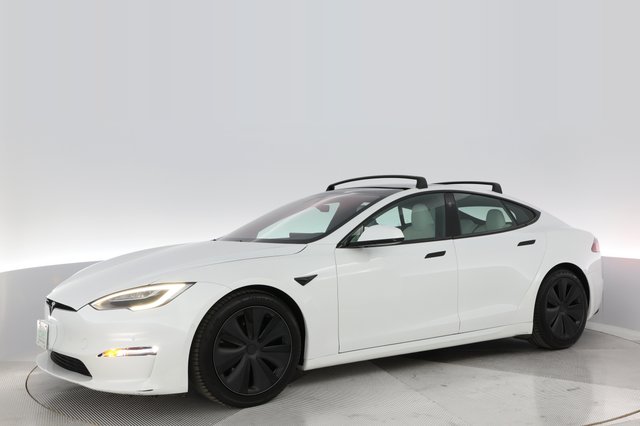 2022 Tesla Model S — photo 7 of 23
