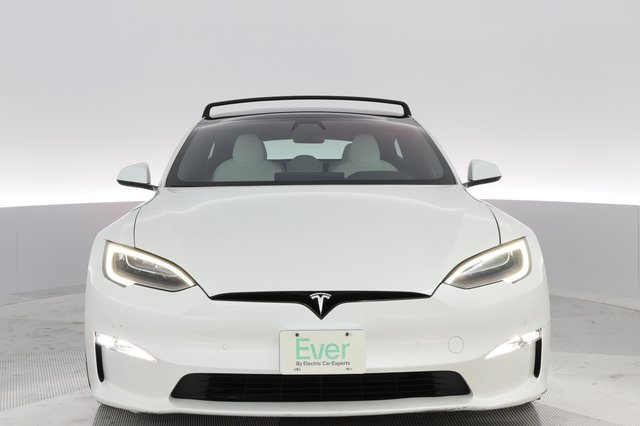 2022 Tesla Model S — photo 2 of 23