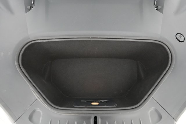 2022 Tesla Model S — photo 13 of 23