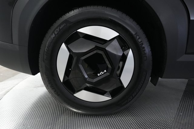 2024 Kia EV9 — photo 17 of 26