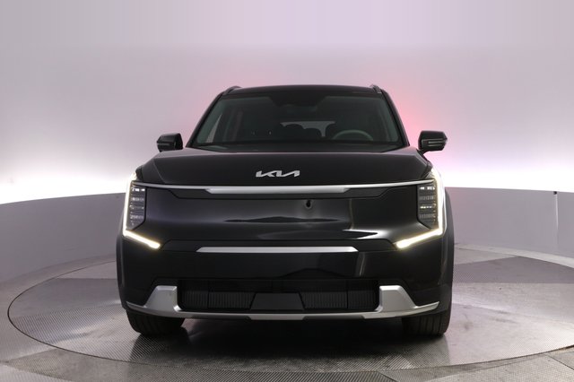 2024 Kia EV9 — photo 9 of 26
