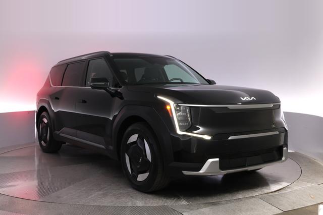 2024 Kia EV9 — photo 10 of 26