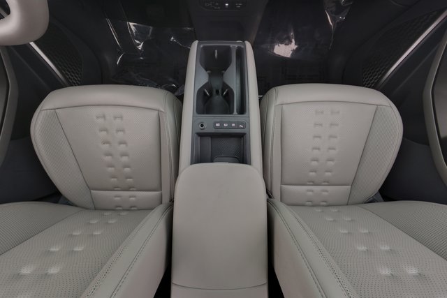 2024 Kia EV9 — photo 24 of 26