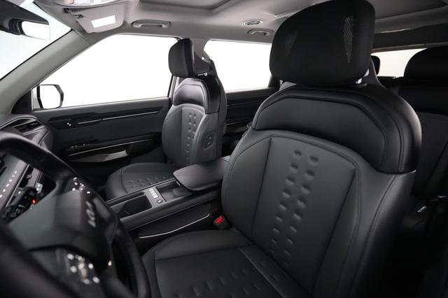 2024 Kia EV9 — photo 3 of 25