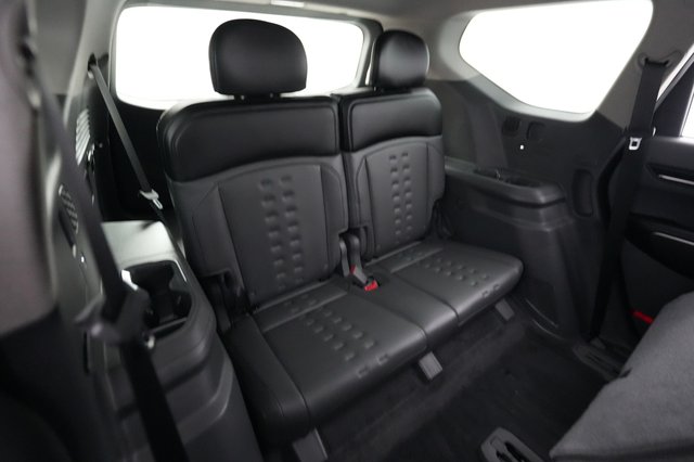 2024 Kia EV9 — photo 21 of 25