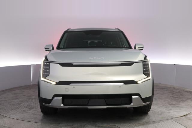 2024 Kia EV9 — photo 9 of 25