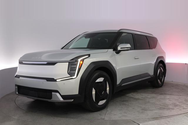 2024 Kia EV9 — VIN KNDAFFS51R6039737